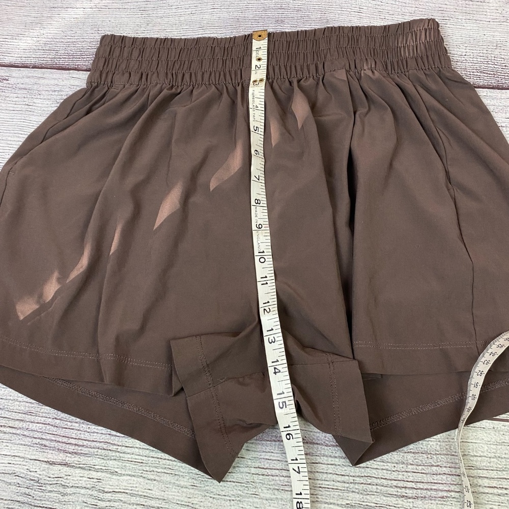 Vuori Java Lightweight Villa Short - image 10